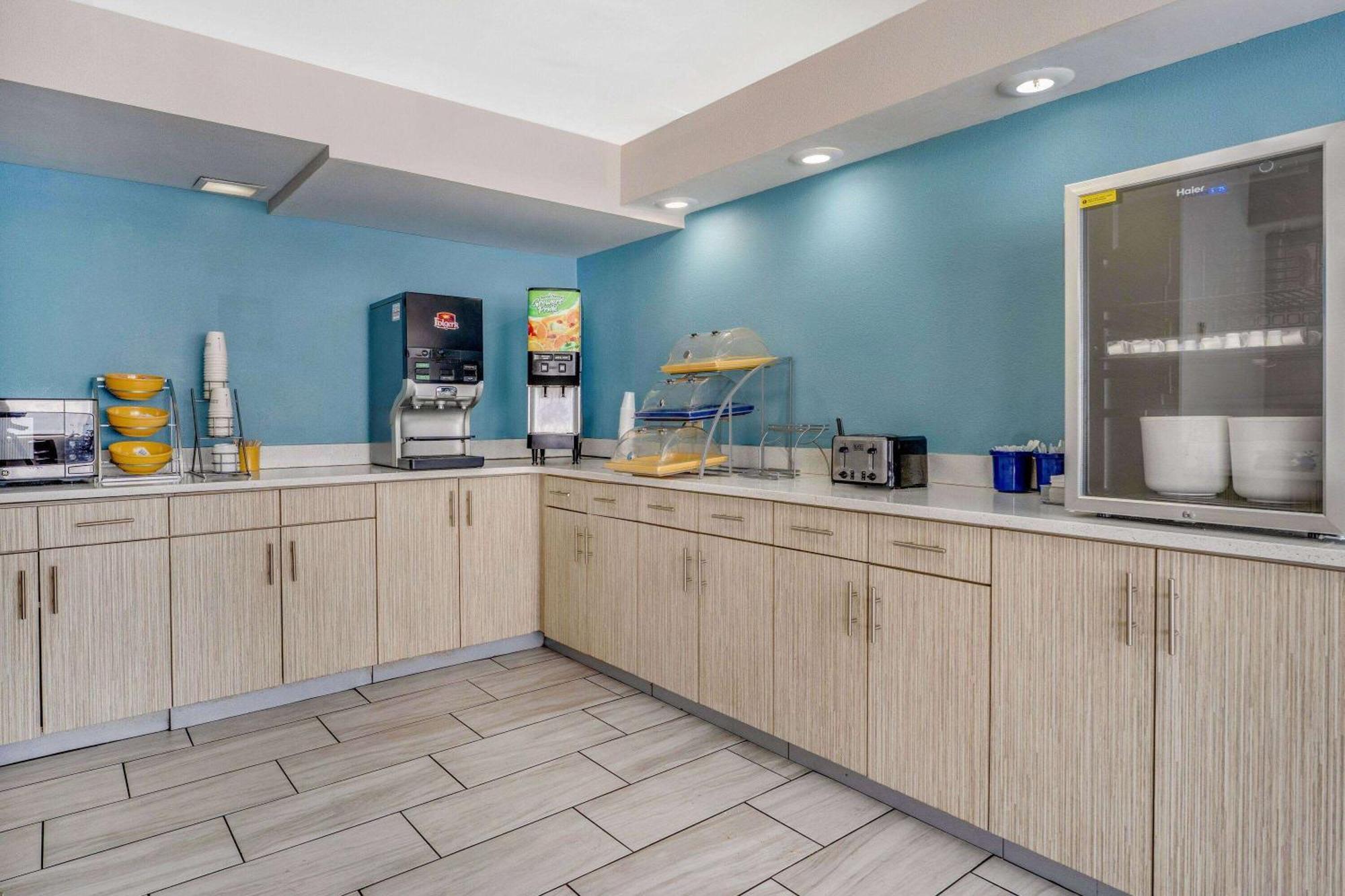 Days Inn By Wyndham Albany Suny Extérieur photo